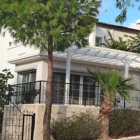 Ayayorgiye 500 Metre Villa *